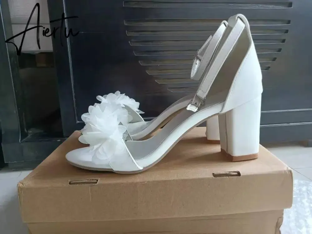 Aiertu  Flowers White High Heels Sandals Women New Summer Shoes Women Fashion Buckle Strap Square Heel Open Toe Sandals handmade