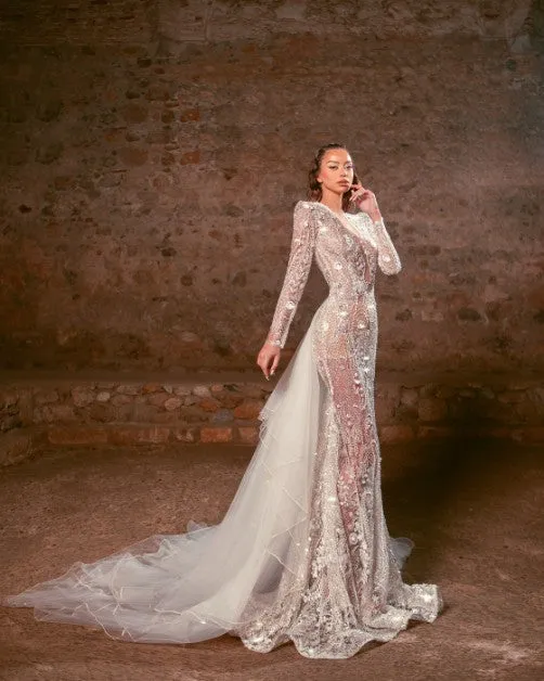 Aliya Elegant Long Sleeves White Wedding Dress