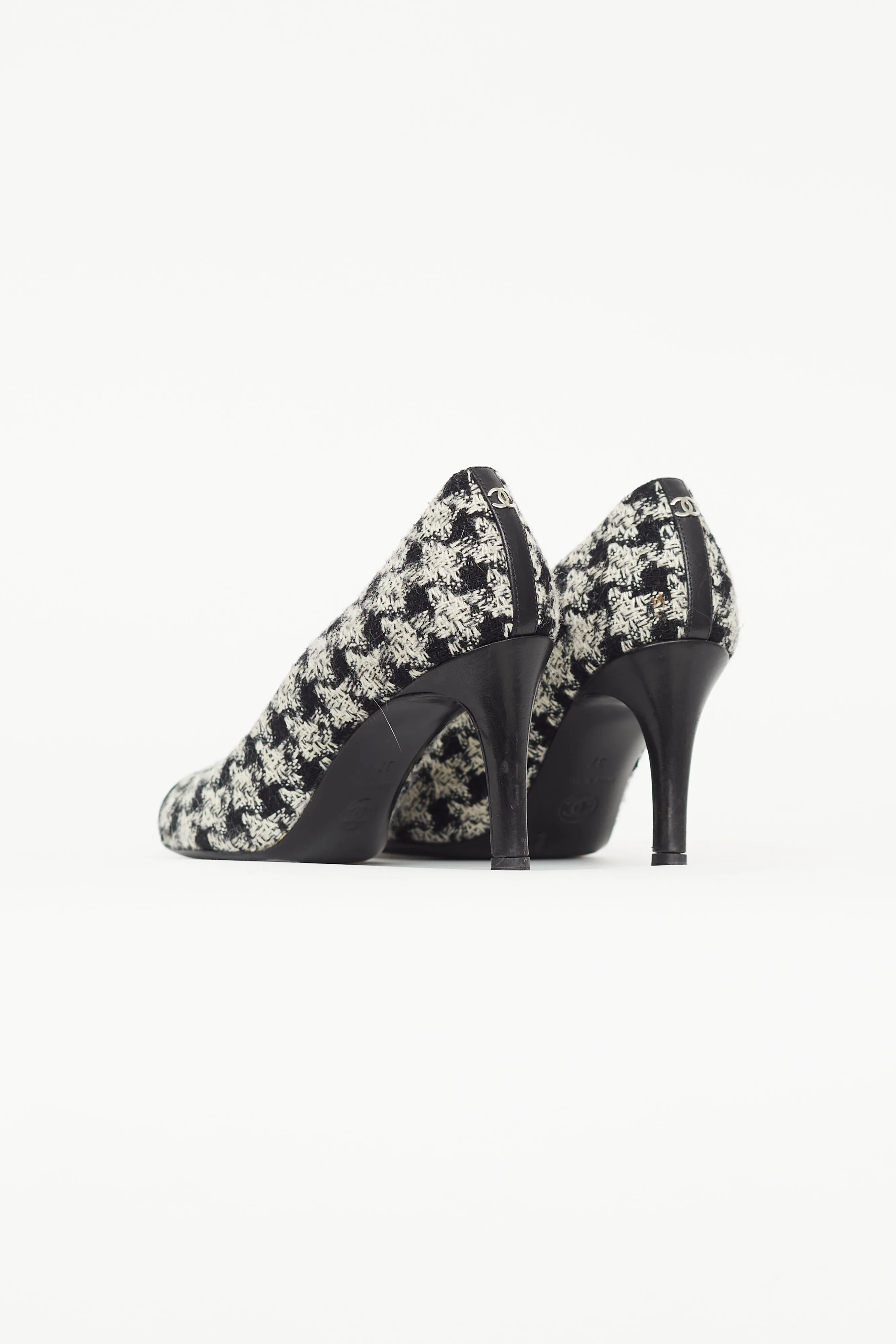 Black & White Tweed Heel