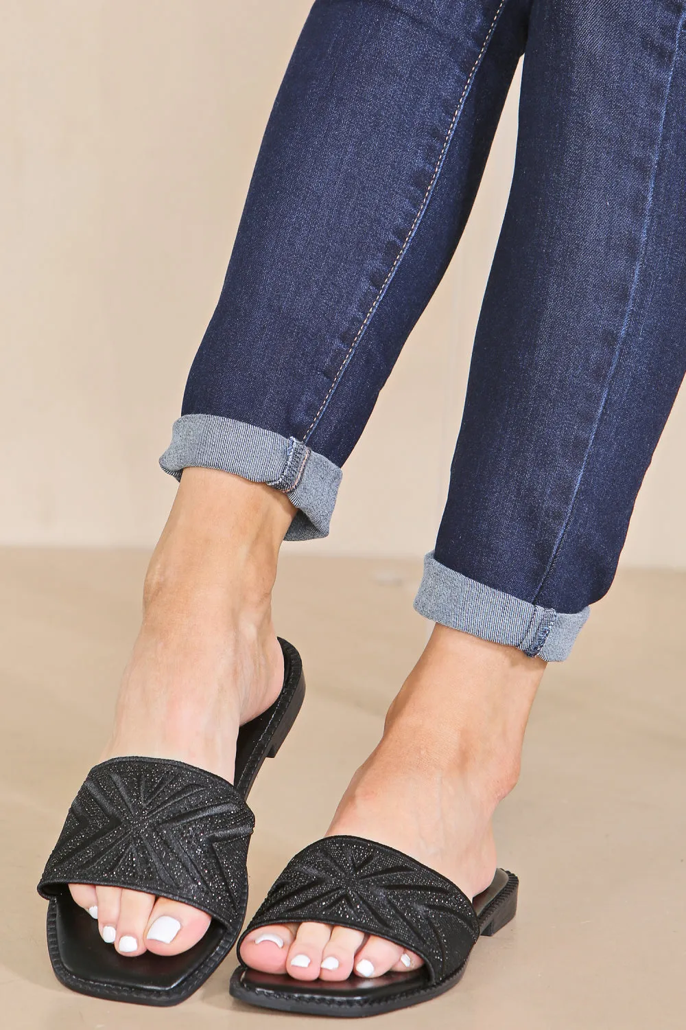 BLACK EMBELLISHED SPARKLY FLAT SANDALS