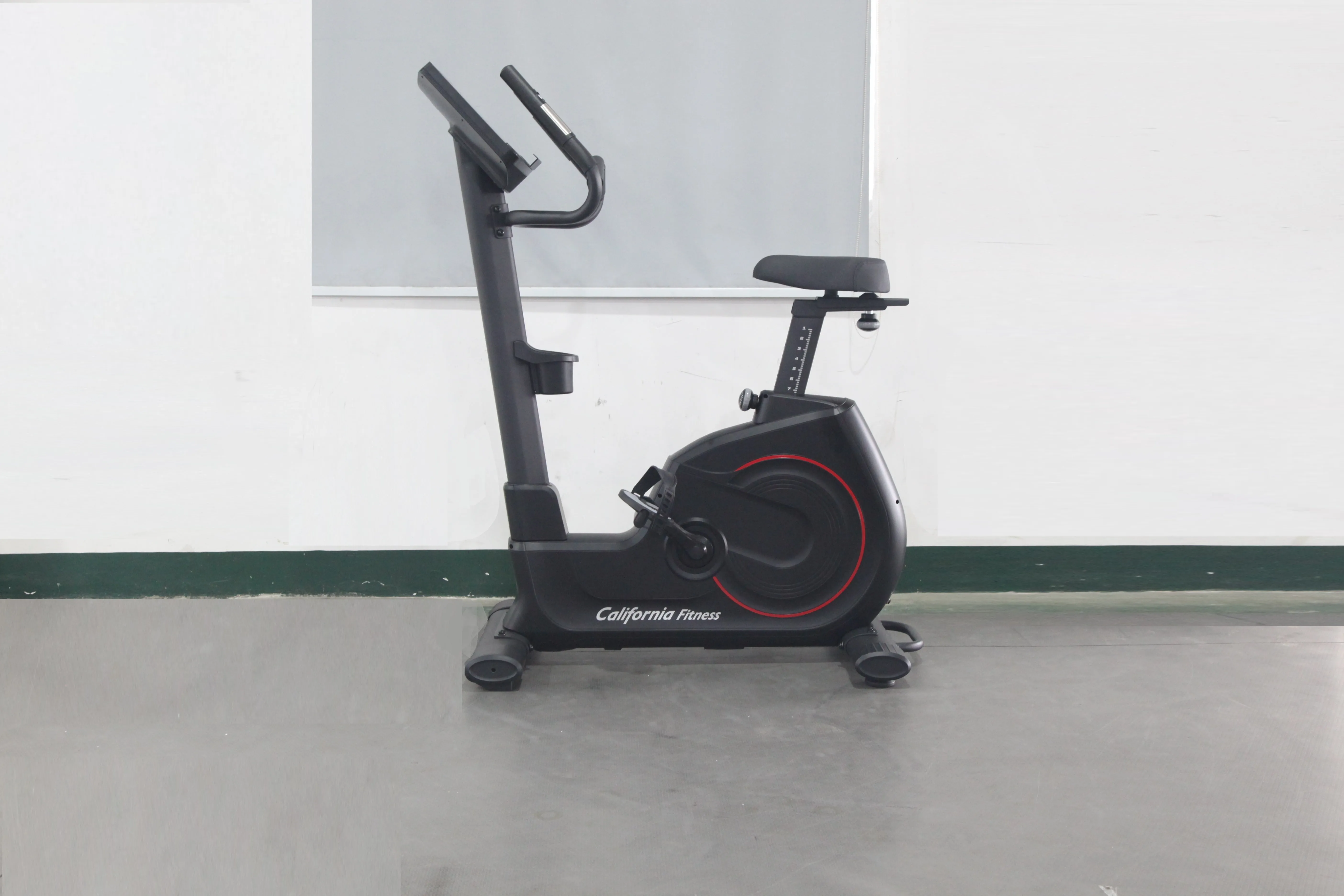 California Fitness U8 Upright Exercise Bike (🎉NEW YEAR'S SALE)
