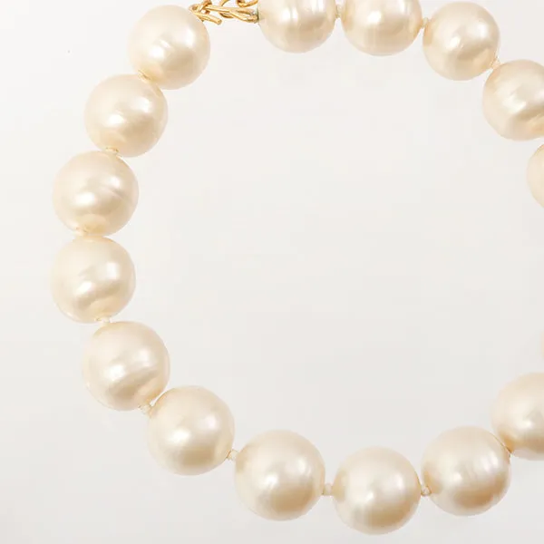 Chanel 1994 Made Big Pearl Necklace