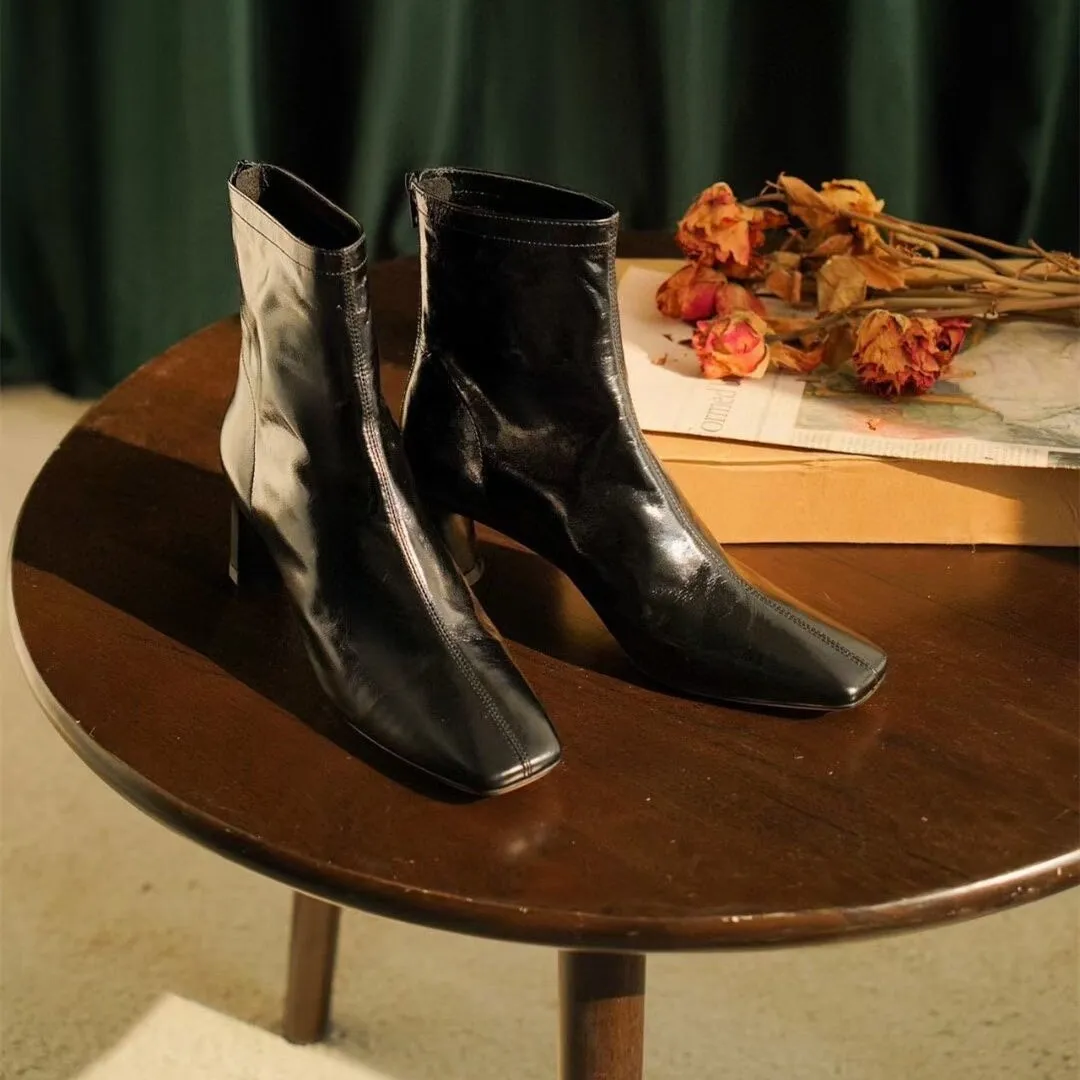 Classic Leather Slimming Boots Elegant Glove-Like Ankle Boots High Heel Back Zip Boots in Red/Black