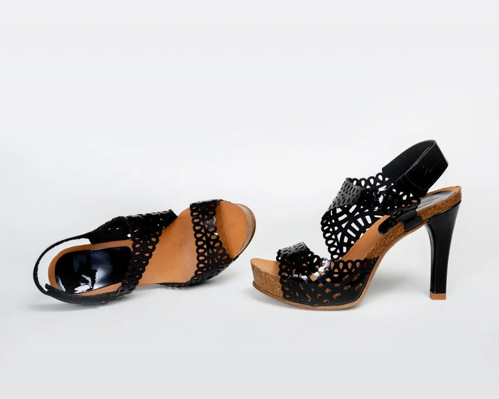 Daisy Cutouts - Black