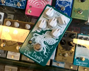 EarthQuaker Devices The Depths V1