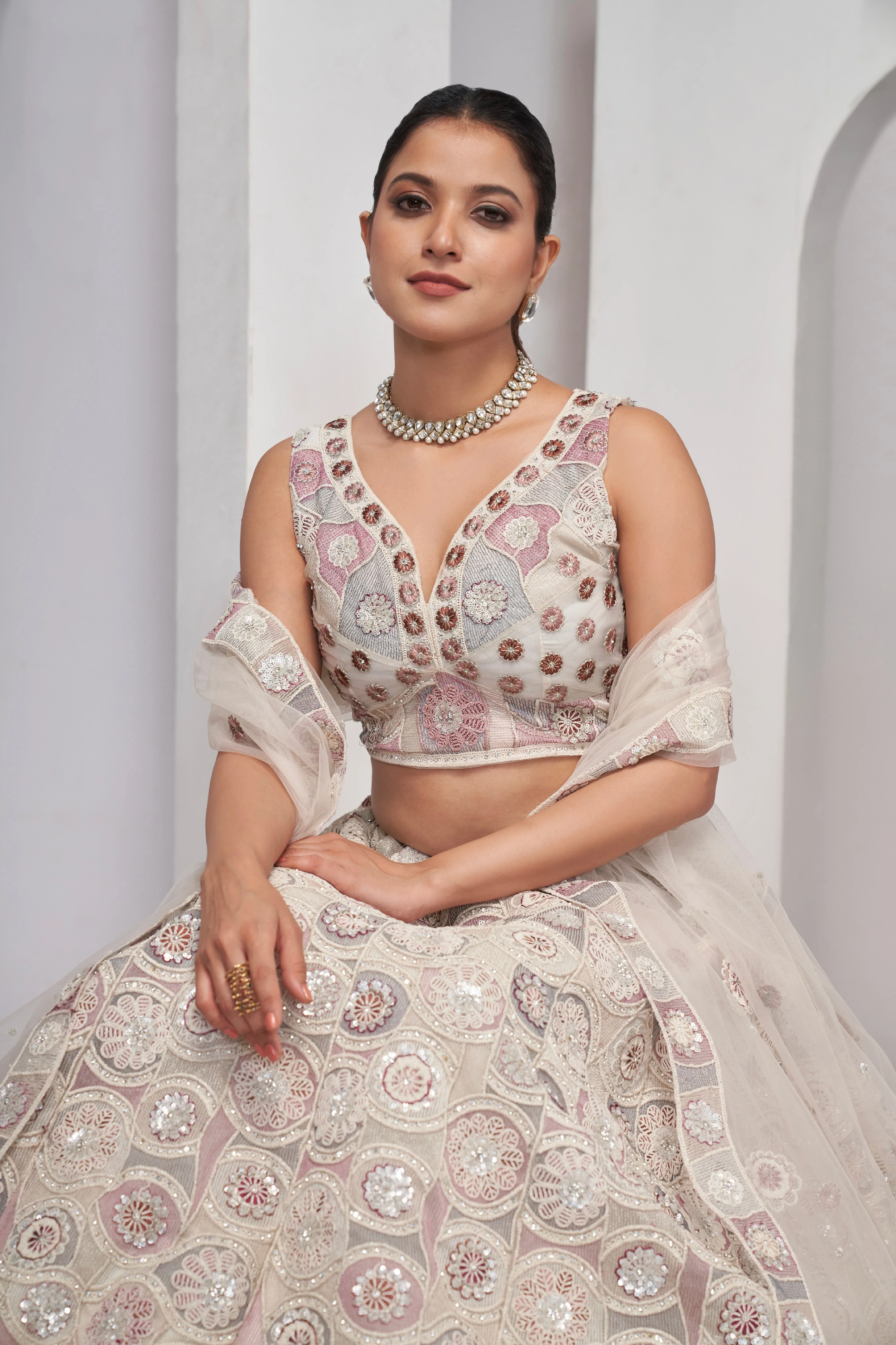 Elegant White Floral Embroidered Lehenga Set with Dupatta