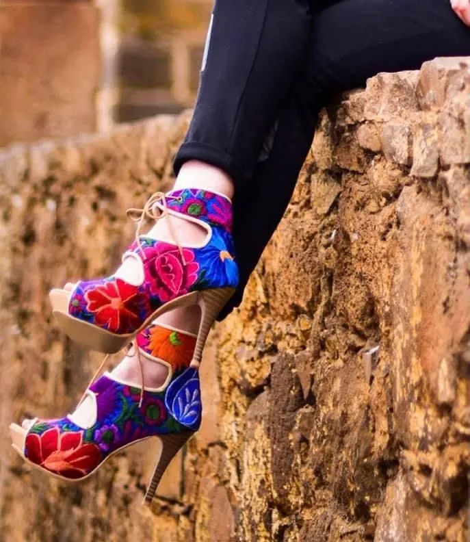 Monarca Embroidered High Heel Shoes
