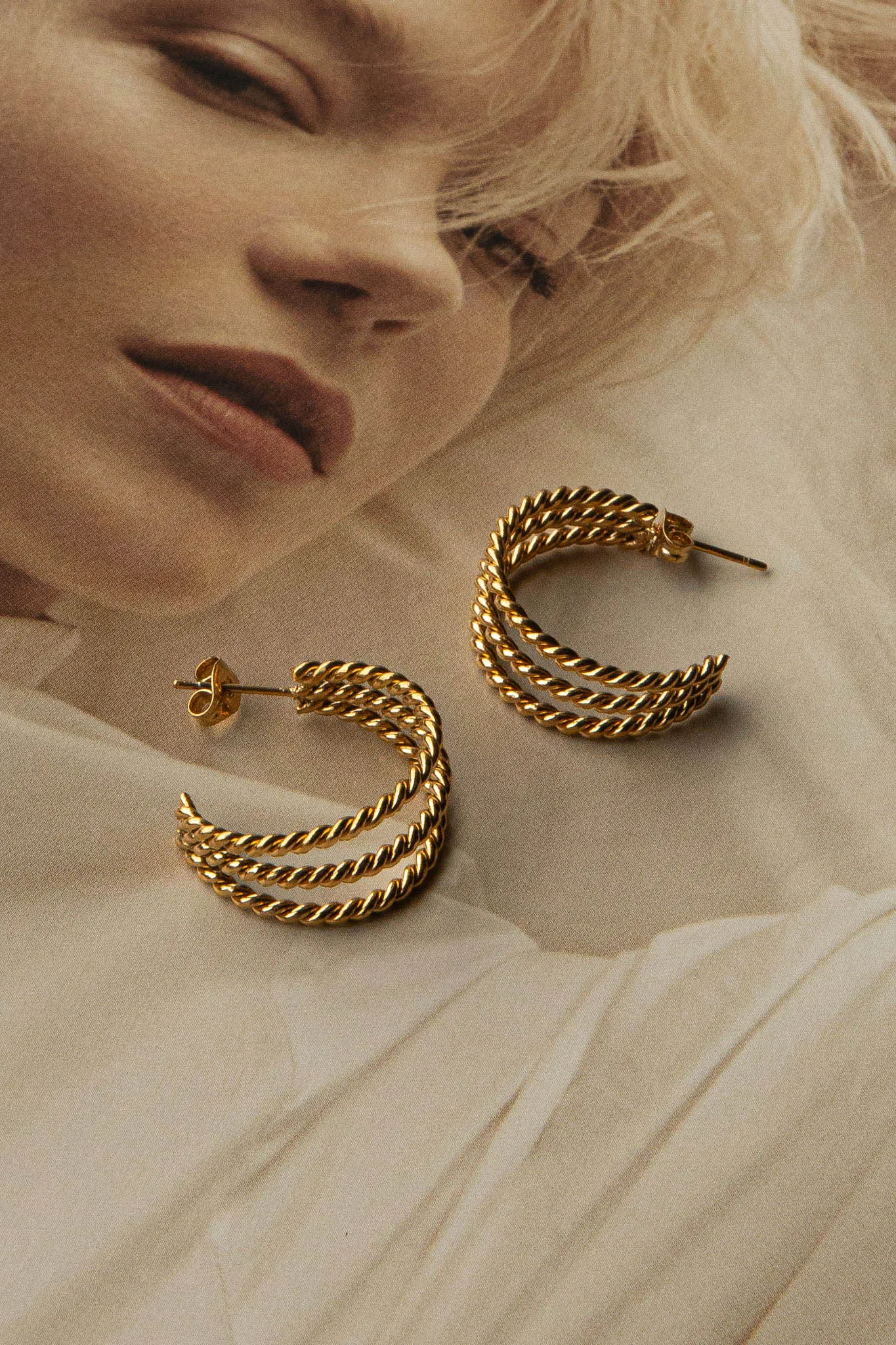 San Francisco Triple Open Hoop Earrings Gold