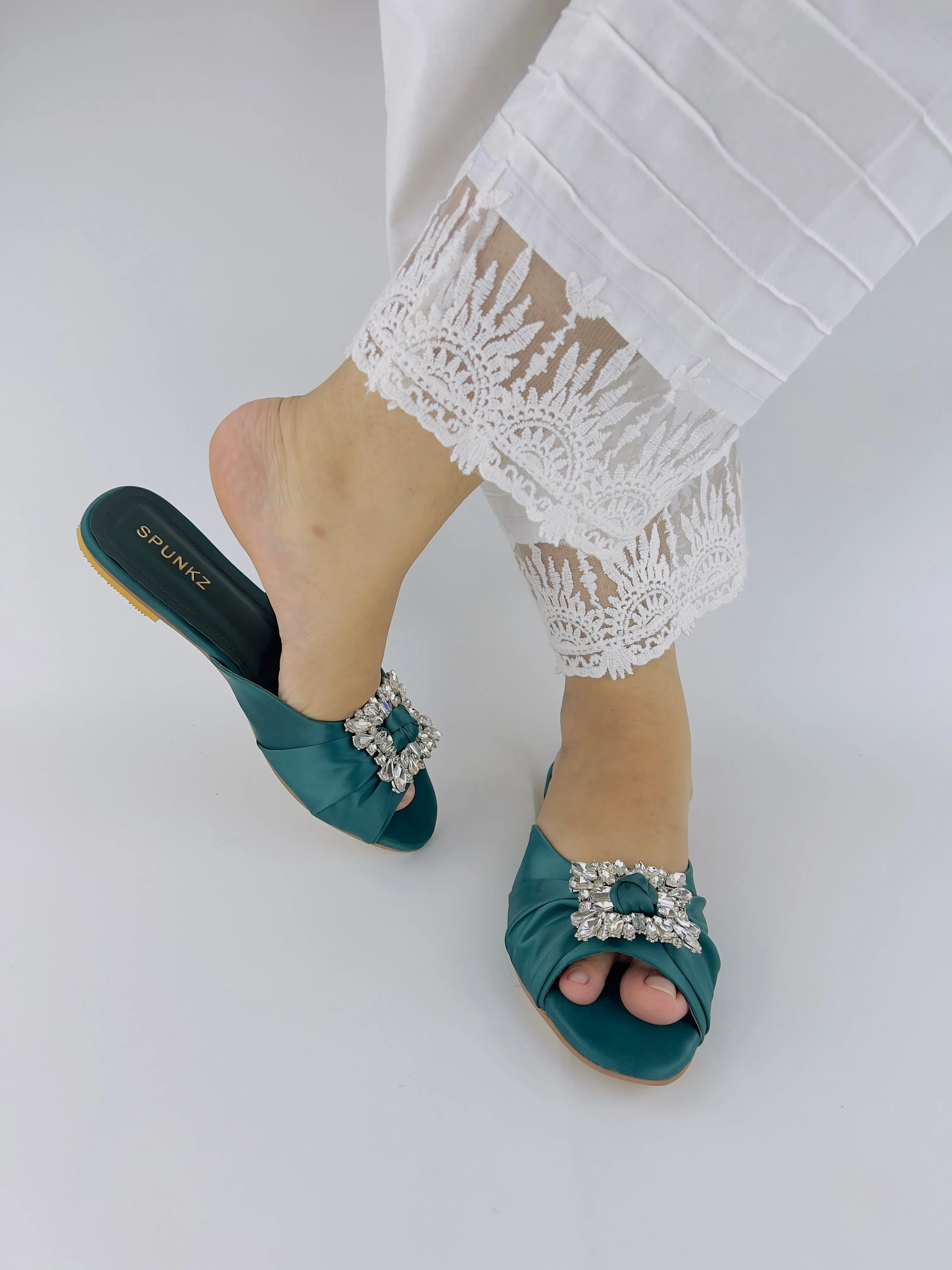 Spunkz Crystal Embellished Rhinestone Brooch Peep Toe Flats