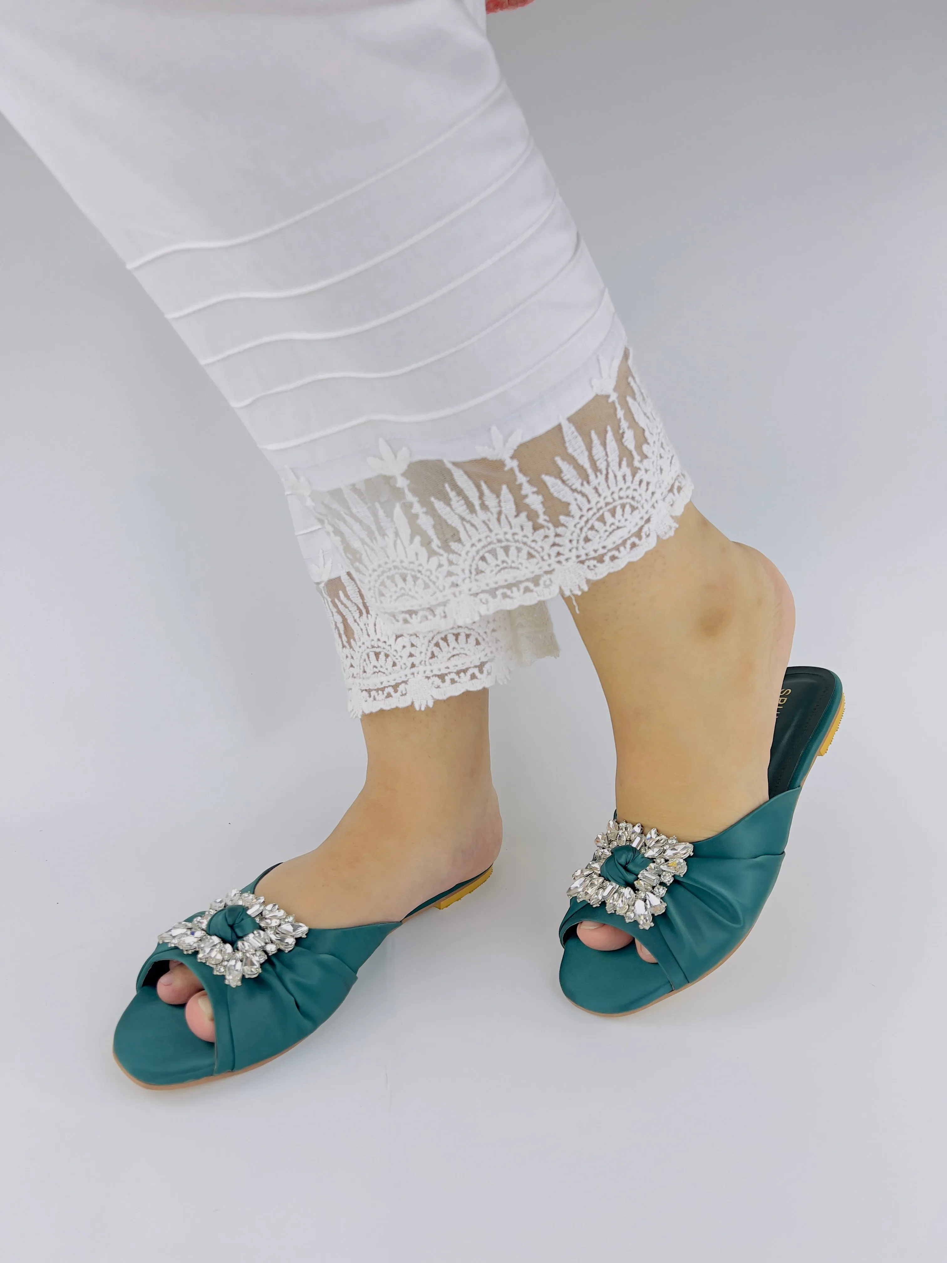 Spunkz Crystal Embellished Rhinestone Brooch Peep Toe Flats